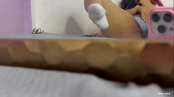 quieres que me quite las panties 