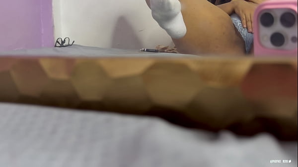 Play MP4 - quieres que me quite las panties