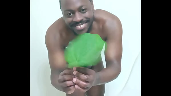 Nonton Similar To The Human Flower Arse Vase, The Human Green Leaf Arse Vase 3 thumbnail