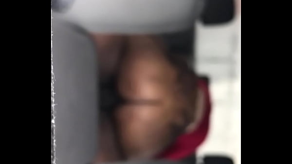 Play MP4 - Backseat of jeep