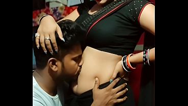 Hot Desi Bhabhi Saree Romance thumbnail