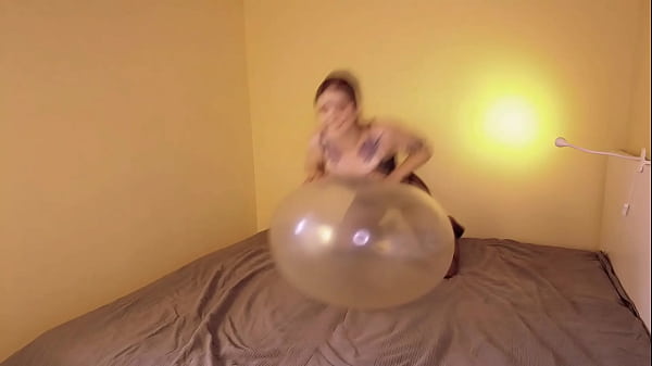 Countdown with a balloon popping always goes wrong 