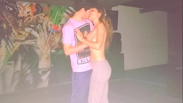 Play MP4 - Me ata como una perra mientras se la chupo y me coje bien rico