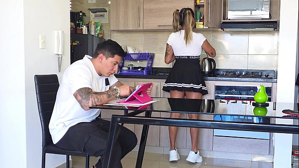 Nonton Stepsister Looks For Her Stepbrother's Cock Under The Table! Ends Up With Her Pussy Filled With Cum thumbnail