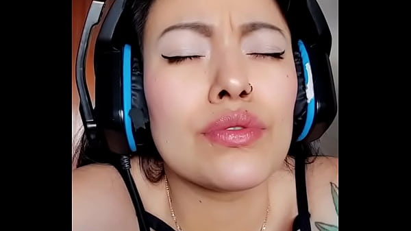 Play MP4 - WATCH HOW I TOUCH MYSELF WHILE WATCHING PORN