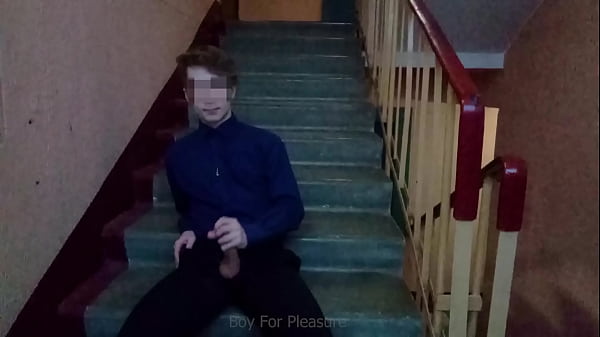 Public jerking off on the stairs after school 