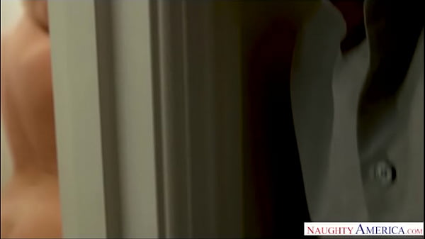 Play MP4 - Toe-Curling Fucking With A Blonde Guest Goes Intense