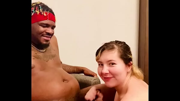 Play MP4 - Big booty pawg was lovin my dick she forgot to get some air