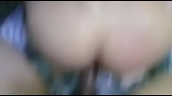 Casado dando pra o vizinho novinho roludo