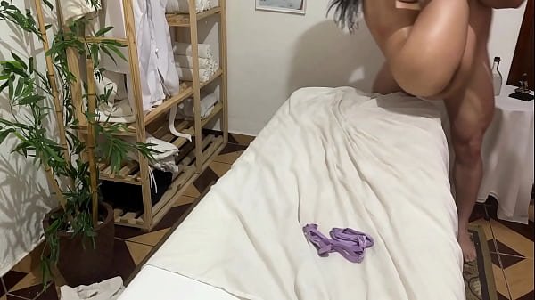 Exclusivo - Casada Acabou De Ganhar Filho E J&aacute; Veio Curtir Essa Experiencia Maravilhosa! thumbnail