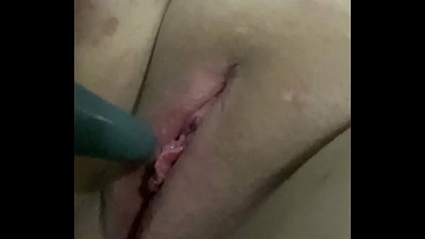 Play MP4 - Short Lil Vibrator Video