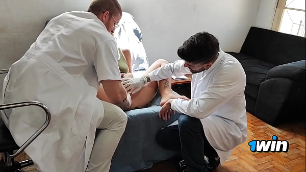 Play MP4 - Fui ao ginecologista e acabei sentando