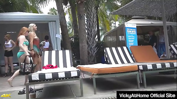 Play MP4 - Lesbian Bikini Divas Vicky Vette And Penny Pax Eating Their Cunts&excl;