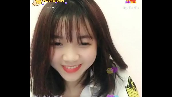 Em_nữ sinh dễ_thương_livestream Uplive