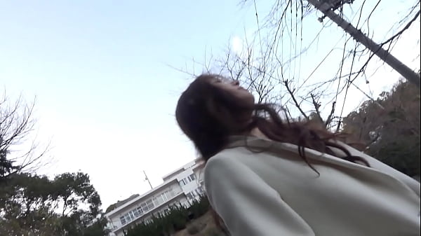 Play MP4 - Japanese matured MILF has sex outdoors