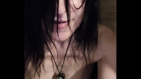 Nonton I'm Pissing In My Toilet thumbnail