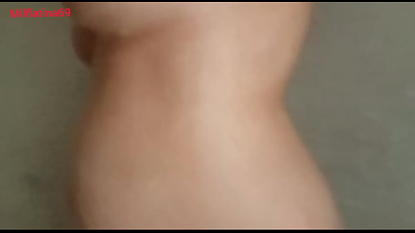 Play MP4 - SU ESPOSO LA ENGA&Ntilde;A Y ELLA ENVIA VIDEO A SU SUEGRO