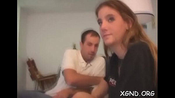 Kinky girlfriend Jessica cums from meat bazooka riding 