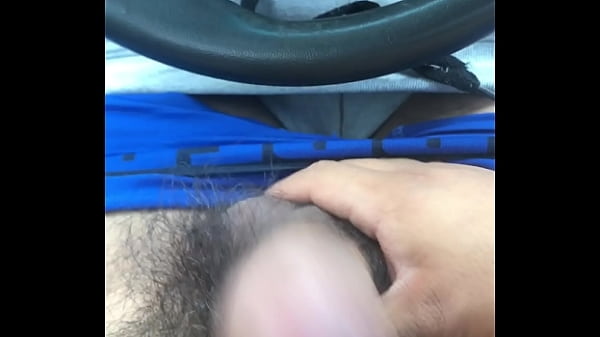 Masturb&aacute;ndose En Publico thumbnail