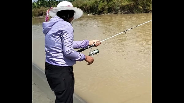 Colombian Fishing Solo I Offer You A Deal In Exchange For The Fish thumbnail