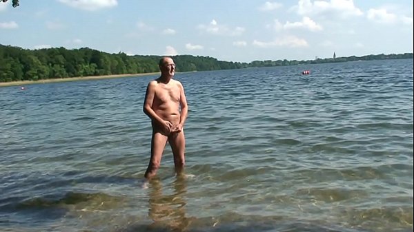 Play MP4 - Wichsen am FKK 4