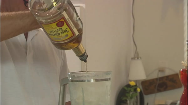 Nonton Randi Wright Gets Fucked On The Back Of A Pick Up Truck thumbnail