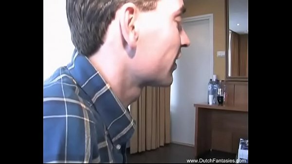 Play MP4 - Dutch Ebony 3some In Holland Hotel