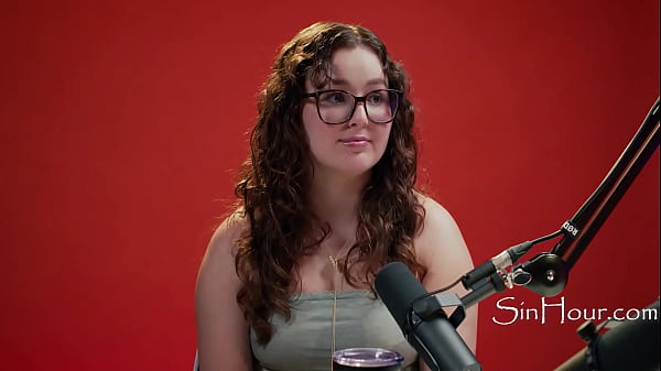 The Cute_And Pretty Pornstar Leana Lovings