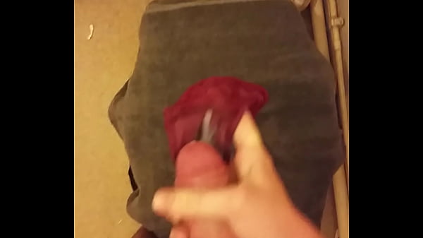 Cuming in thong_pls comment