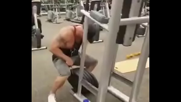 Nonton Nothing Average thumbnail