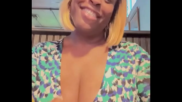 Happy friday #ebonytitties#nobra#bigblacktitties#ebonybbw#transtitties#blacktrans#ebonytrans#blacktgirls 
