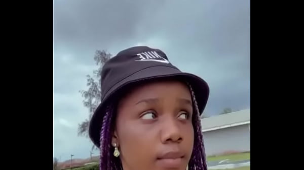 Nonton Beautiful Babe thumbnail