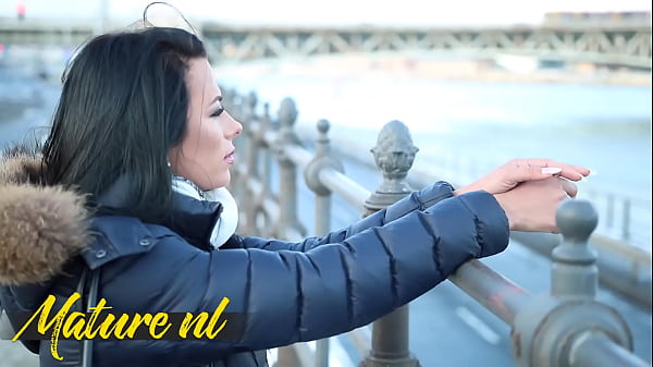 Horny mom shalina devine booty calls her big dick side dude over