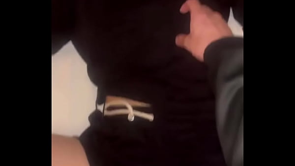 Nonton この前やった子がちでシコすぎておっぱい触ってるだけでビンビンやったわ thumbnail