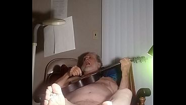 Ms Banjo on My Knees