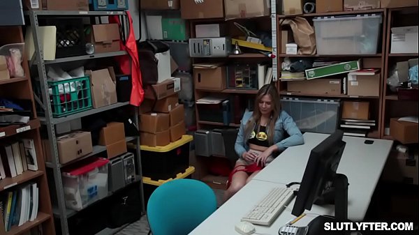 Nonton Preciouses Babe Blair Williams Giving Her Pussy For Pleasure thumbnail