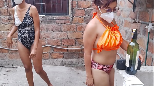 Nonton The Whores Enjoy Their Day Off Taking A Sensual Bath In Their Country House And Touching Their Tits And Vagina thumbnail