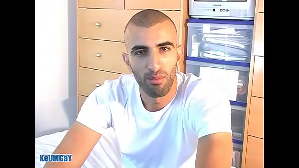 Play MP4 - True str8 french arab male gets sucked out the official scene&period;