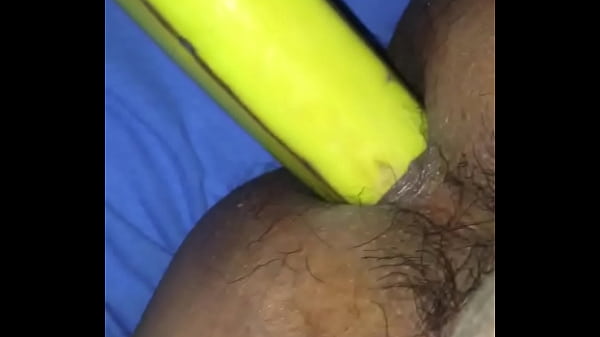 Pre&ntilde;ado por banano 