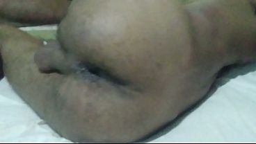 Novinho Da Cauceta Gostosa Colocando No Cuzinho thumbnail