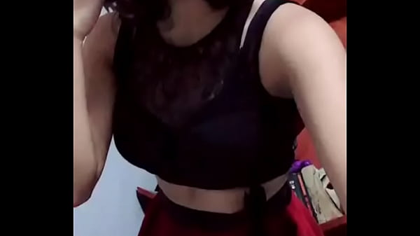 Nonton Allison Enga&ntilde;ando A Su Novio Con Una Falsdita thumbnail