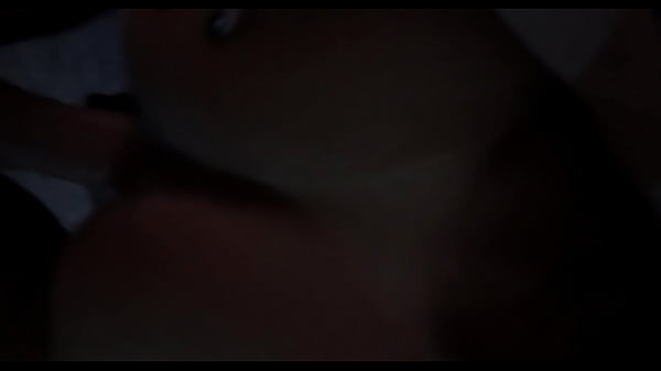 Safada abrindo o cuzinho 