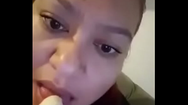 Nonton Putita Come Platano thumbnail