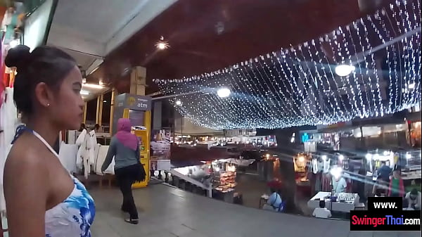 Amateur Asian teen_girlfriend blowjob aftera nightout in_town