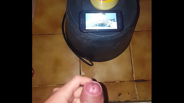 Play MP4 - El mejor tributo para la diosa chilena pepina