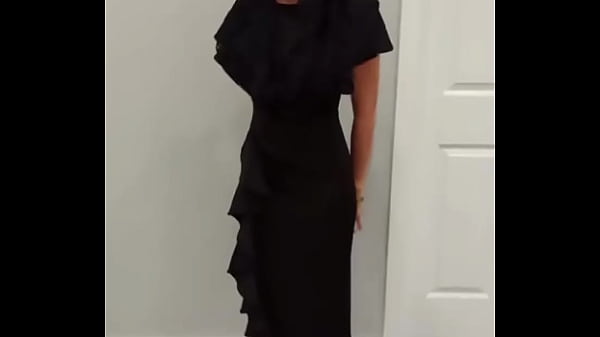 Nonton Merry Widow Stella's New Dress thumbnail