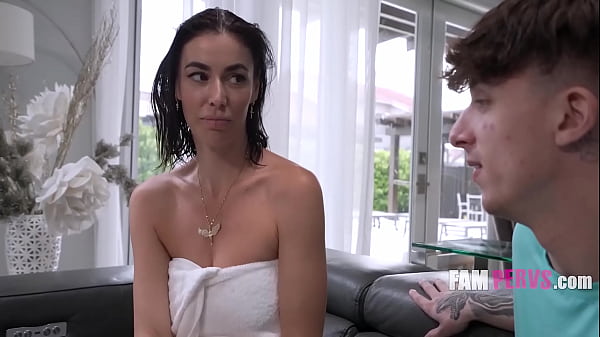 Come On Stepmom Reward Me_For Saving You From A Pervert Venus Valencia FamPervs