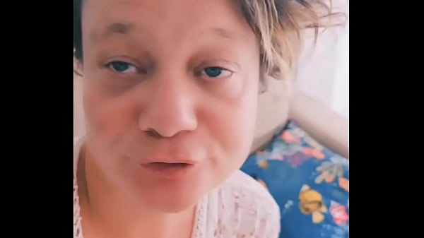 Nonton Elle A Pas De Culotte. Et Oui J'aime Me Balader Sans Culotte Le Vent Frais Qui ... thumbnail