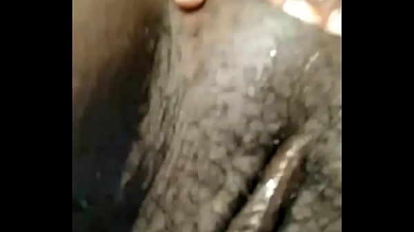 Play MP4 - Maria stunts wet pussy drip