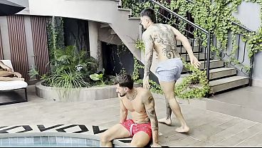 We Double Penetrate A Mexican Woman We Met At The Hotel - Duvan Saray, Verito Aguas & Valentino Roca thumbnail